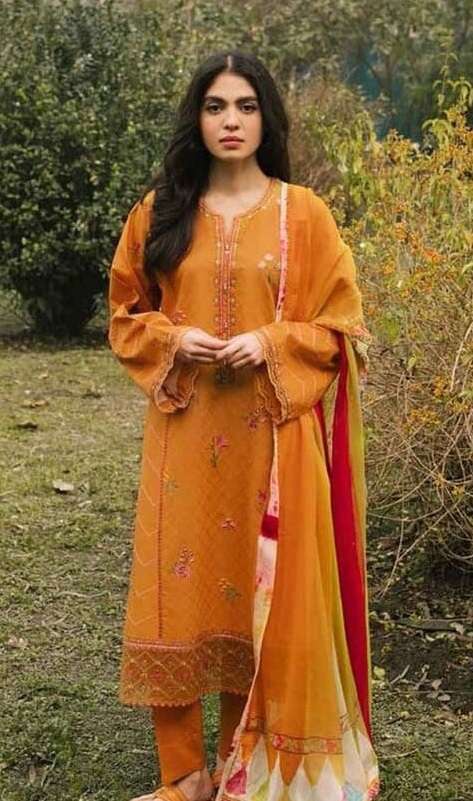 Coco open pic by Zara Shahjahan 